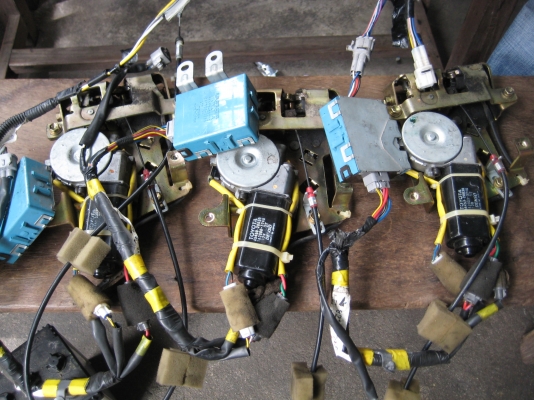 ประตูดูดไฟฟ้า toyota commuter  (ของเข้าแล้วครับ)