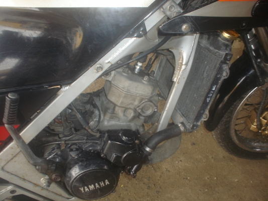 ขายด่วนครับ**ลดให้รับประกันเครื่องครับ**YAMAHA-TZ-R150 เครื่องแรงมาก  ขี่เท่ห์ๆๆเดิมๆๆเอกสารสำเนา