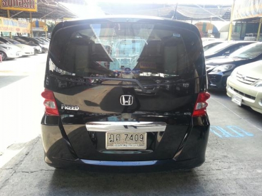 HONDA FREED 1.5 E 2010