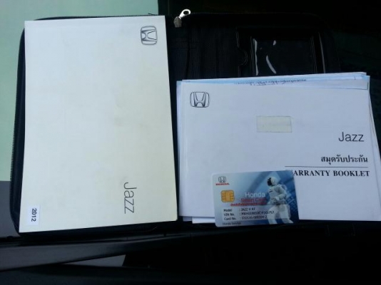 ขายด่วนHONDA JAZZ 1.5V 2011 ขายด่วนHONDA JAZZ 1.5V 2011