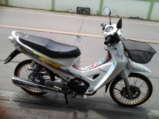 ขายฮอนด้าเวฟ125s สีขาว