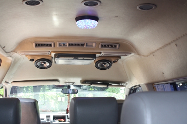 ขายรถตู้