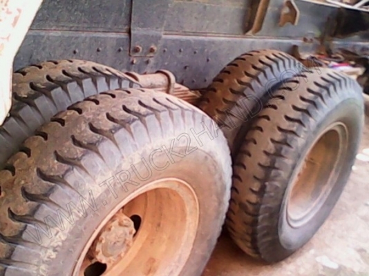 รถบรรทุก 10 ล้อดั๊มพ์ ยี่ห้อ HINO