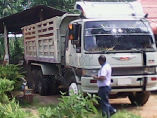 รถบรรทุก 10 ล้อดั๊มพ์ ยี่ห้อ HINO