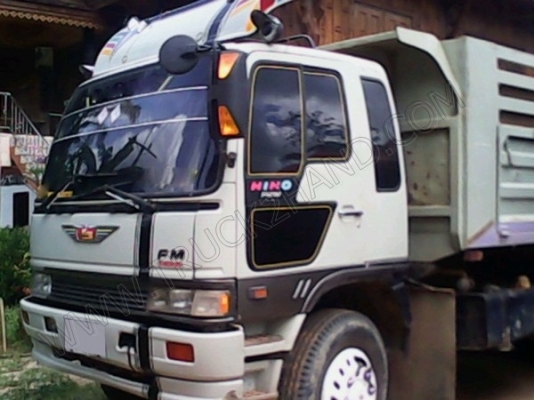 รถบรรทุก 10 ล้อดั๊มพ์ ยี่ห้อ HINO