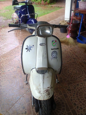 ปรับราคาขอขาย VESPA 150 แนวกับLAMBRETTA 175 แรงๆไม่มีเวลาขี่ ปรับราคาขอขาย VESPA 150 แนวกับLAMBRETTA 175 แรงๆไม่มีเวลาขี่