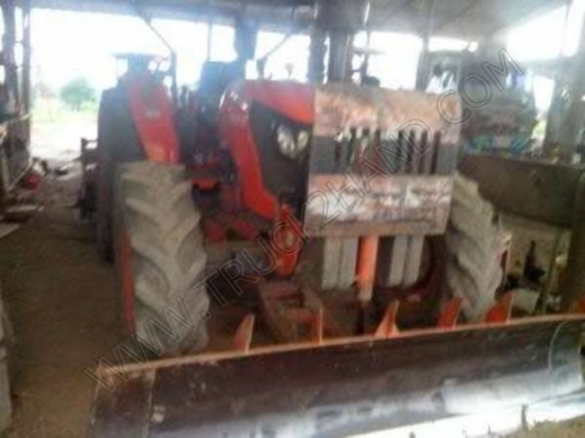 รถไถ ยี่ห้อ KOBOTA รุ่น M70