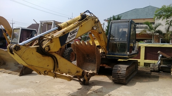 ขายรถขุด kobelco sk120  m///    ลดแล้วนะคับ 970000