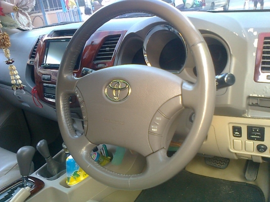 ขาย โตโยต้าฟอจูนเนอร์ เครื่อง 3.0 ออโต้โฟวิน 4x4 ตัวท๊อป / ปี 2006,2549