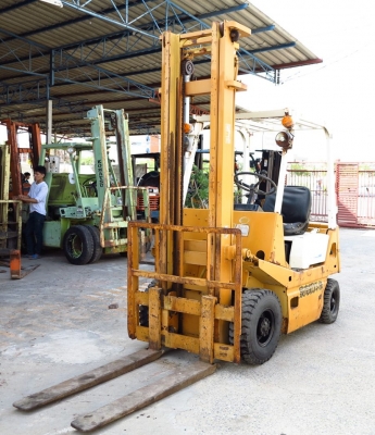 รถยกน้ำมันเบนซินขนาด 1.4 ตันเสาสูง 3 เมตร TCM FVG14N15