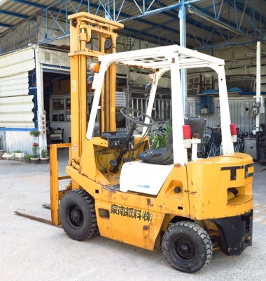 รถยกน้ำมันเบนซินขนาด 1.4 ตันเสาสูง 3 เมตร TCM FVG14N15