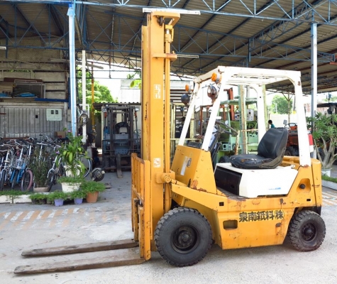 รถยกน้ำมันเบนซินขนาด 1.4 ตันเสาสูง 3 เมตร TCM FVG14N15