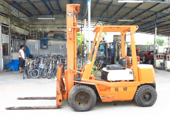 รถยกน้ำมันเบนซินขนาด 2.5 ตัน เสาสูง 4 เมตร Toyota 4FG25 รถยกน้ำมันเบนซินขนาด 2.5 ตัน เสาสูง 4 เมตร Toyota 4FG25