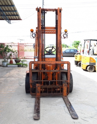 รถยกน้ำมันเบนซินขนาด 2.5 ตัน เสาสูง 4 เมตร Toyota 4FG25 รถยกน้ำมันเบนซินขนาด 2.5 ตัน เสาสูง 4 เมตร Toyota 4FG25