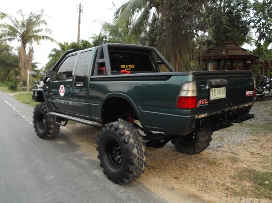 ขายRODEO 4 WD วางคานแข็ง สวยๆ ขายRODEO 4 WD วางคานแข็ง สวยๆ