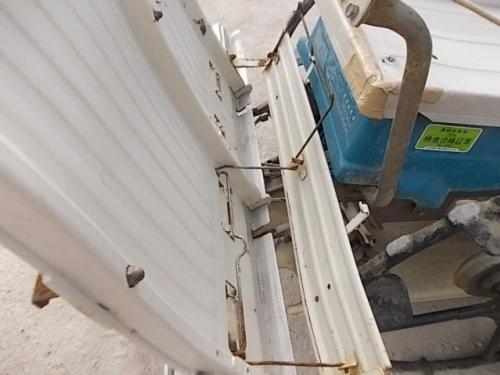 รหัสสินค้า :12000781 รถปลูกข้าวดำนา ขนาด 2.5 แรง ล้อคู่ 2 ขาปลูก ขนาดรถ กว้างXยาว 70X200 สภาพสวยพร้อมใช้งาน