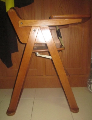 เก้าอี้นั่งทานข้าวเด็ก งานไม้ แข็งแรง จาก Japan Disney Baby ราคาไม่แพง พร้อมส่ง ขายครับ เก้าอี้นั่งทานข้าวเด็ก งานไม้ แข็งแรง จาก Japan Disney Baby ราคาไม่แพง พร้อมส่ง ขายครับ