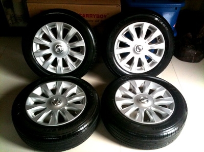 ล้อแม็กซ์ 16 นิ้ว พร้อมยางสภาพใหม่ ขนาด 5 รู 114  รายละเอียดด้านในครับ