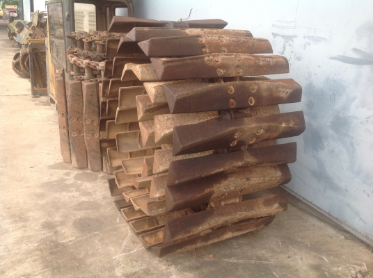 ขายโซ่พร้อมแผ่นแทรค ตีนเป็ด D5 CAT