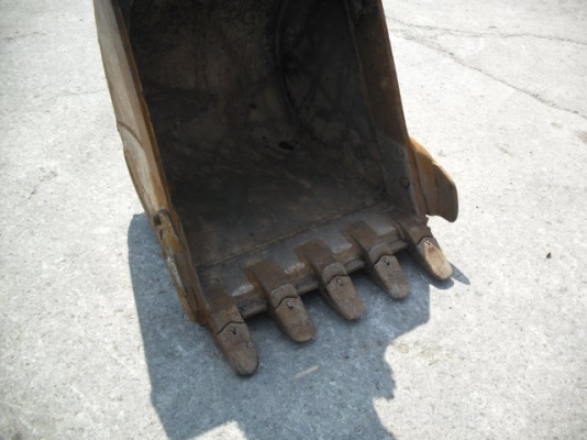 รถขุด HITACHI EX120-5 #51720, 7788Hr.,1997Yr. รถนอกนำเข้า จะถึงไทยแล้วครับ รถสวยมากครับ ติดต่อ มานะ 085-9049669