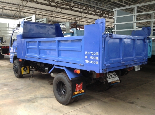 ขาย Isuzu NKR ดั๊ม