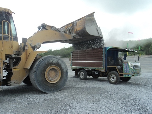 ขายรถบรรทุกสี่ล้อELFดั้มมีสโล100HP รถใช้งานได้เลยเช็คใหม่แล้วครับ(ใช้งานให้เห็นๆครับ ขายรถบรรทุกสี่ล้อELFดั้มมีสโล100HP รถใช้งานได้เลยเช็คใหม่แล้วครับ(ใช้งานให้เห็นๆครับ