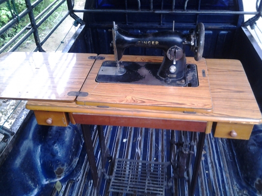 ขายจักร ใช้งานได้ปรกติ ซิเกอร์ ติดต่อ0817055648 ขายจักร ใช้งานได้ปรกติ ซิเกอร์ ติดต่อ0817055648