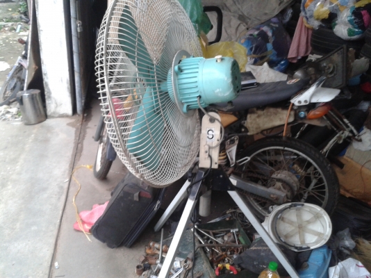 พัดลมตัวใหญ่