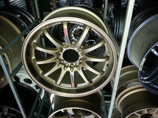 ขายล้อขอบ20ลายce28ใหม่ชุดละ21800มีสองสีครับ ขายล้อขอบ20ลายce28ใหม่ชุดละ21800มีสองสีครับ