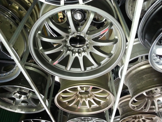 ขายล้อขอบ20ลายce28ใหม่ชุดละ21800มีสองสีครับ