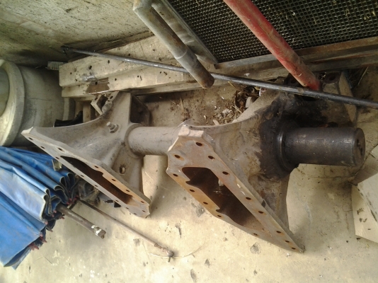 ขายด่วนแท่นเพลาโบกี้ HINO FL สิบล้อเพลาเดียวพร้อมแหน ถูกๆครับ (ทีมงานรถคุณภาพ)