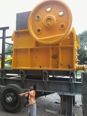 ขายเครื่องโม่หิน/โม่เหล็ก ขายเครื่องโม่หิน/โม่เหล็ก