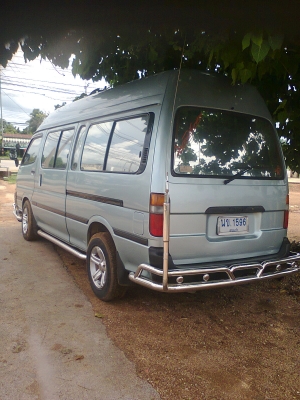 รถตู้ ราคาสูง VIP