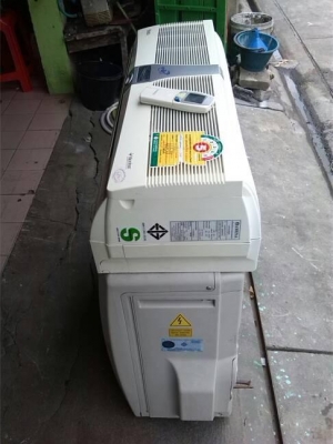 **** ขายแอร์ AMENA 9000 BTU สภาพสวย ****