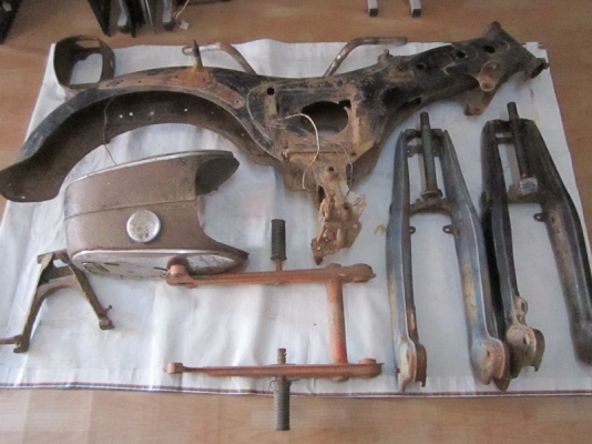 ตี่พิจิตร//ขาย อะไหล่c95 c92 benly