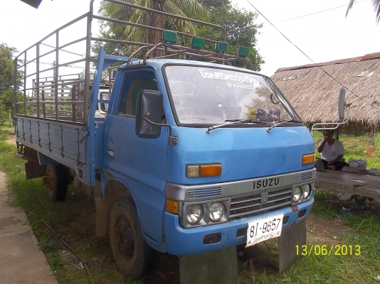 ขาย6ล้อ อิซูสุ  TL  เครื่อง110แรง เกียร์สายสั้น