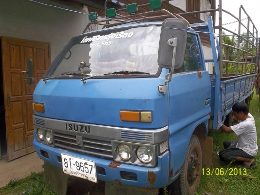 ขาย6ล้อ อิซูสุ  TL  เครื่อง110แรง เกียร์สายสั้น