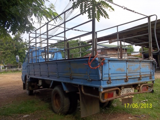 ขาย6ล้อ อิซูสุ  TL  เครื่อง110แรง เกียร์สายสั้น