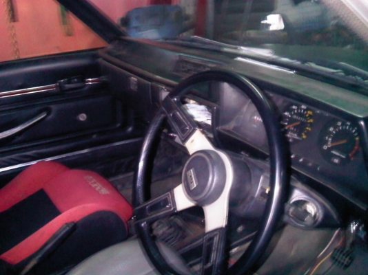 ขาย datsun sunny b310 ราคา 35000  เบอร์ 0834104466 เอ็ม