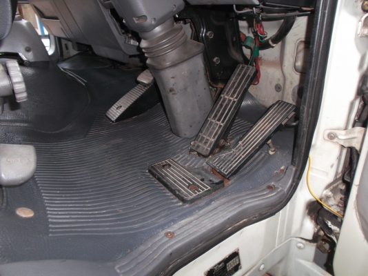 ขายด่วนรถตู้6ล้อHINOFF3Hเครือง195แรงม้ายาว6.เมรต50เชน ขายด่วนรถตู้6ล้อHINOFF3Hเครือง195แรงม้ายาว6.เมรต50เชน