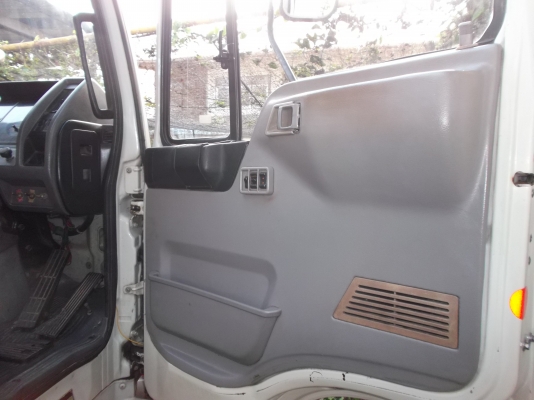 ขายด่วนรถตู้6ล้อHINOFF3Hเครือง195แรงม้ายาว6.เมรต50เชน ขายด่วนรถตู้6ล้อHINOFF3Hเครือง195แรงม้ายาว6.เมรต50เชน