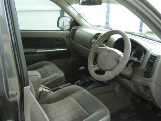 ISUZU D-MAX CAB-4 HILANDER ปี03 เครื่อง3.0 DI