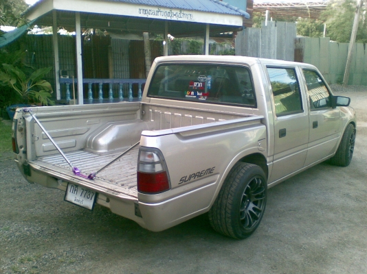 ขาย อีซูซุ ดราก้อน 4 ประตู แต่งพองาม เครื่อง 2500