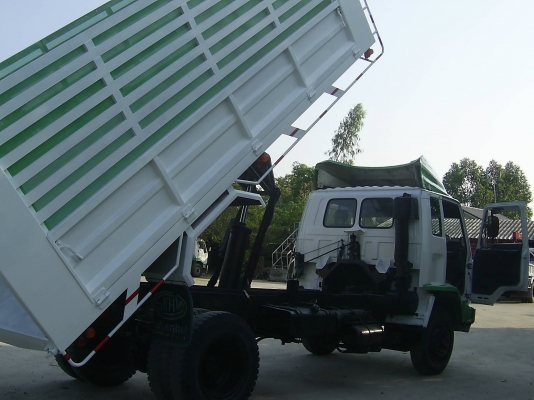 ขายด่วน (รถยังอยู่ 18/7/56)  รถบรรทุก 6 ล้อ ISUZU ดัมป์เกษตร  เครื่องยนต์ 175 แรงม้า เบรคจิ๊ฟฟี่ พ.เพาเวอร์  แอร์