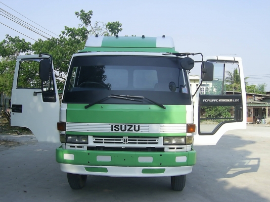 ขายด่วน (รถยังอยู่ 18/7/56)  รถบรรทุก 6 ล้อ ISUZU ดัมป์เกษตร  เครื่องยนต์ 175 แรงม้า เบรคจิ๊ฟฟี่ พ.เพาเวอร์  แอร์
