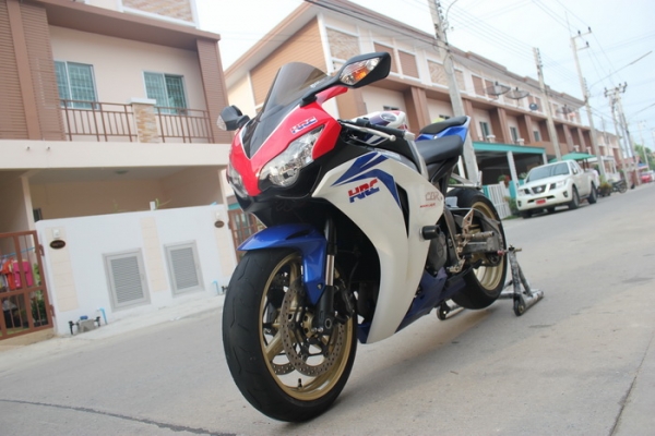 ขาย HONDA CBR1000RR ปี2008 สเป็คอเมกา วิ่งน้อย ท่อแต่งโหดๆ