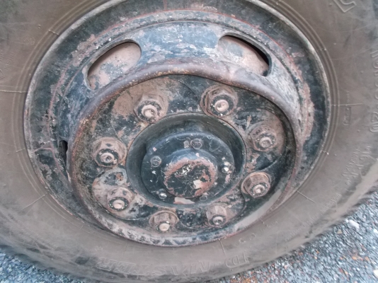 ขายด่วนรถสิบล้อหลงโบ2เพลาดรั้มเครืองโบ220แรงม้า ขายด่วนรถสิบล้อหลงโบ2เพลาดรั้มเครืองโบ220แรงม้า