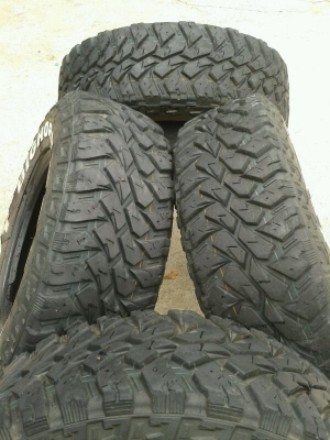 ขาย ยางMUD maxxis 764 ขนาด235/75R15ปี11ราคา 6,800 ขาย ยางMUD maxxis 764 ขนาด235/75R15ปี11ราคา 6,800