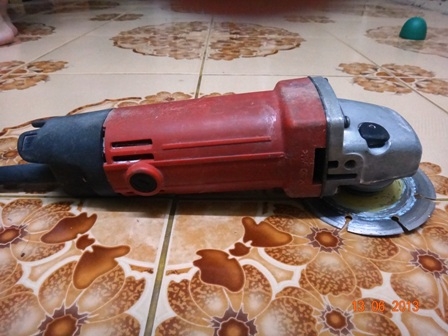 เครื่องเจียรไฟฟ้า Maktec รุ่น MT954 สภาพใหม่ ราคาถูก เครื่องเจียรไฟฟ้า Maktec รุ่น MT954 สภาพใหม่ ราคาถูก