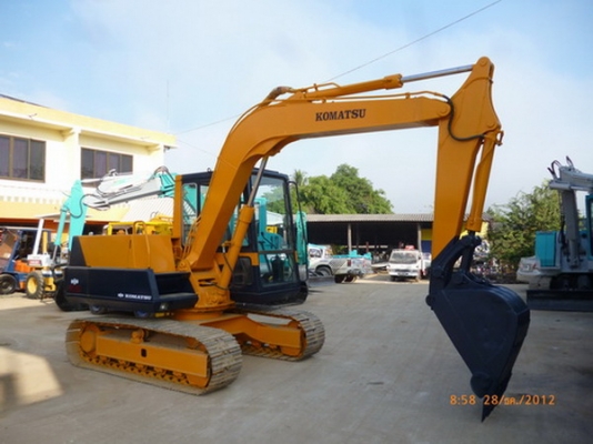 ขาย KOMATSU PC60-5  เก่านอก โทร.089-8531812 เจ้ศรี